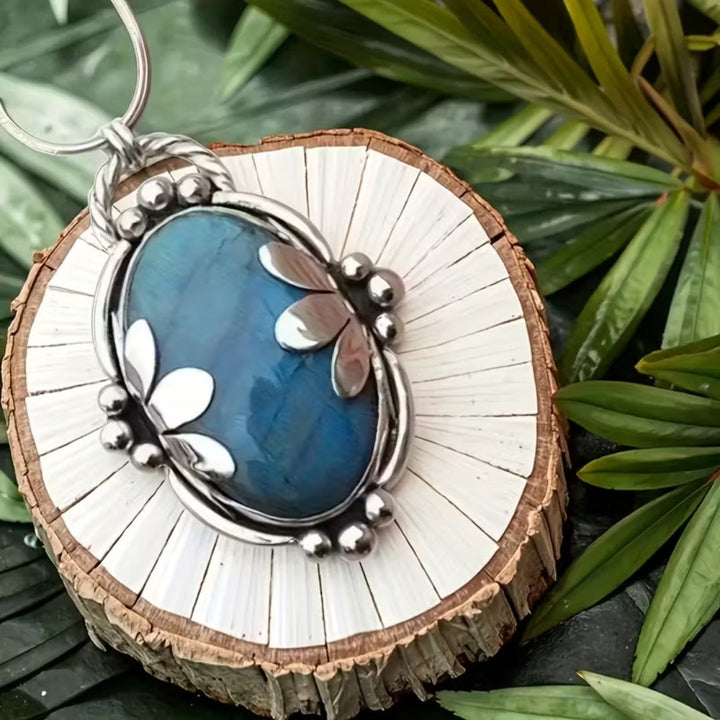 Vintage Silver Oval Blue Stone Necklace