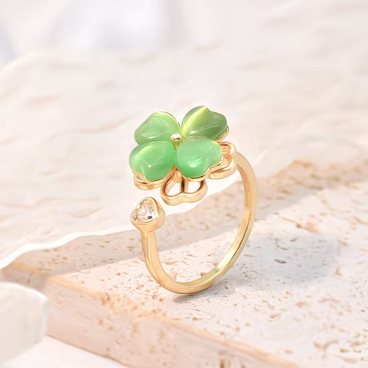 Lucky Green Clover Heart Ring