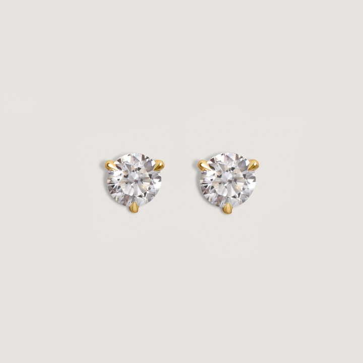 June Round Stud Earrings Diamond