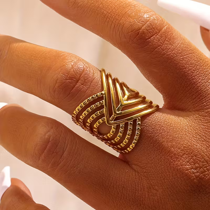 Radiant Arc Ring