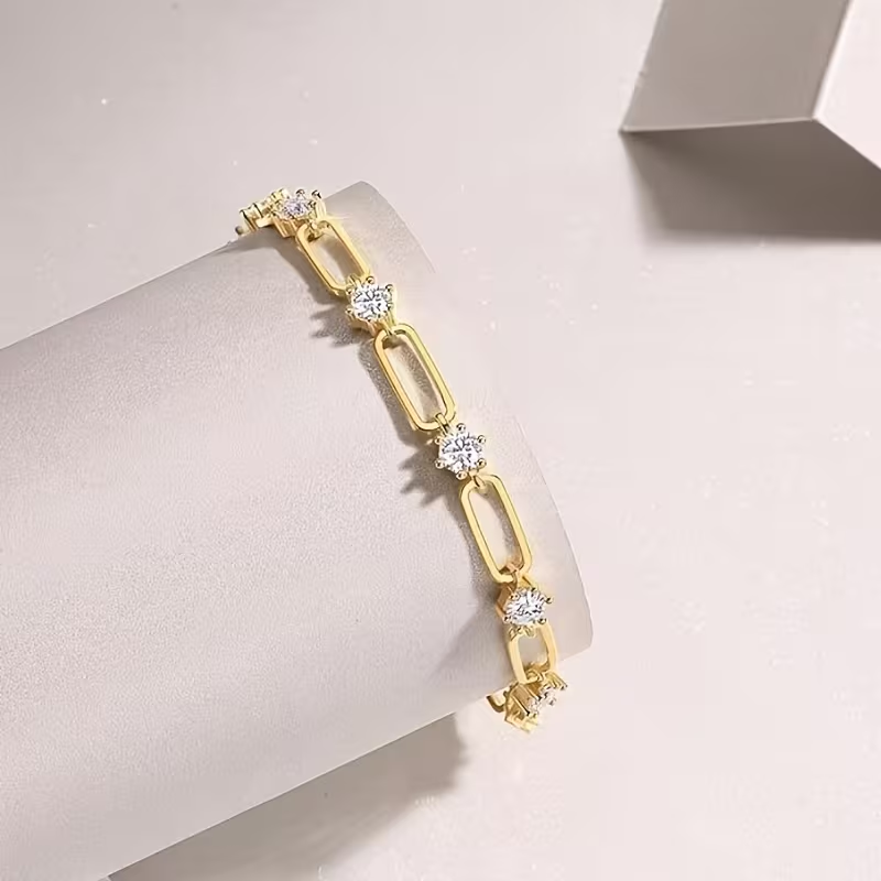 Luxury Clip Chain Gold Bracelet