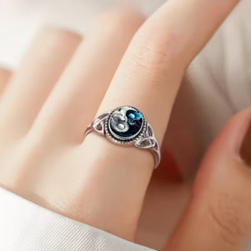 Wolf Seal Silver Ring