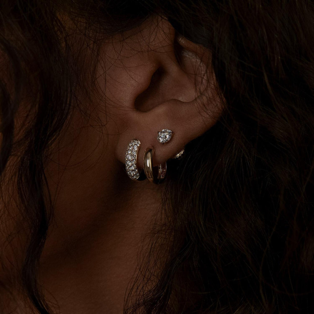 June Round Stud Earrings Diamond